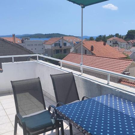 Apartments Suri Vodice Exterior foto