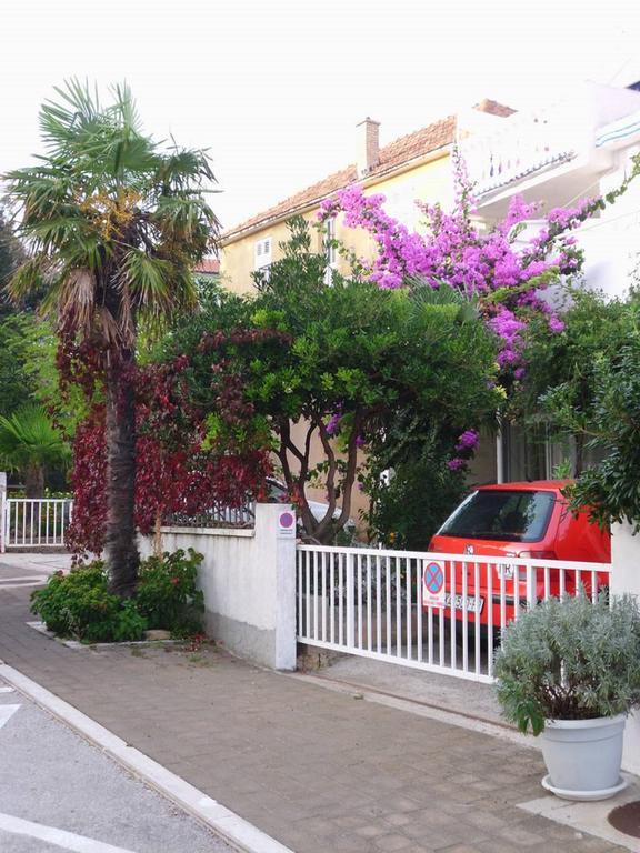 Apartments Suri Vodice Habitación foto
